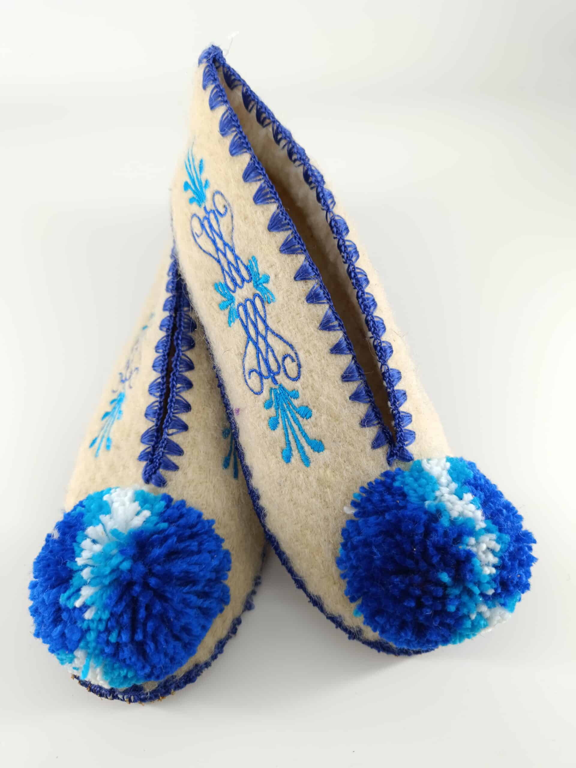 Blue closed back woollen slippers EU 39 US MEN 6.5 US WOMEN